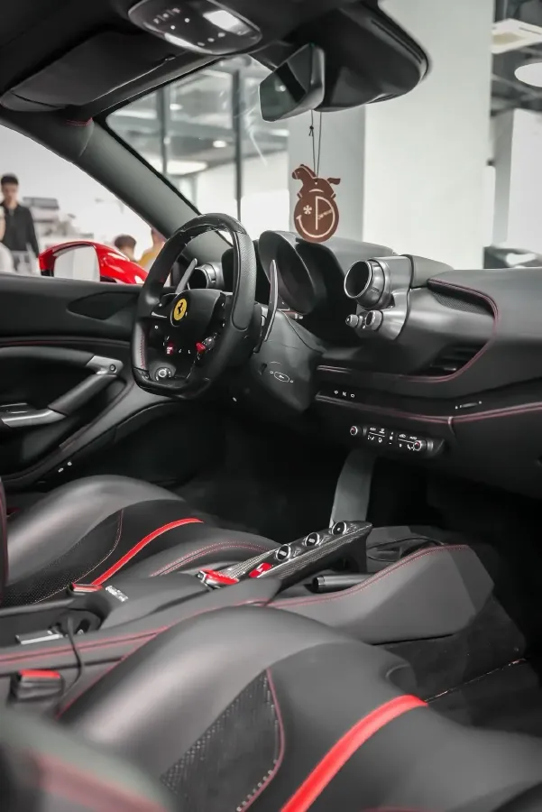 2019 Aston Martin DB11 5.2T 639HP V12 8AT,autocango,china used car exporter,china ev exporter,chinese used car exporter,chinese used ev exporter