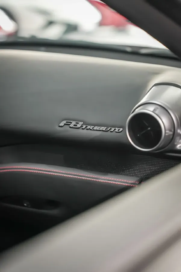 2019 Aston Martin DB11 5.2T 639HP V12 8AT,autocango,china used car exporter,china ev exporter,chinese used car exporter,chinese used ev exporter