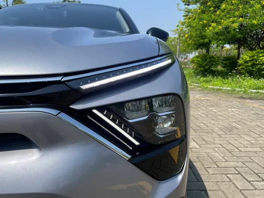 2023 Citroen C5 X 1.6T 175HP L4 8AT,autocango,china used car exporter,china ev exporter,chinese used car exporter,chinese used ev exporter