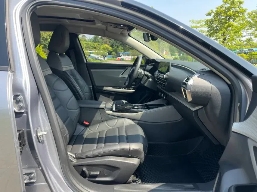 2023 Citroen C5 X 1.6T 175HP L4 8AT,autocango,china used car exporter,china ev exporter,chinese used car exporter,chinese used ev exporter