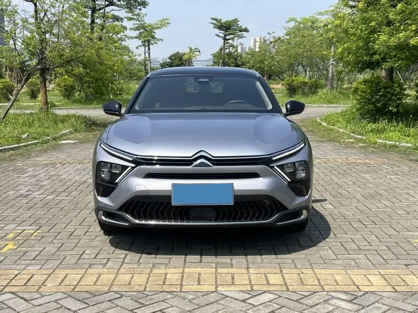 2023 Citroen C5 X 1.6T 175HP L4 8AT,autocango,china used car exporter,china ev exporter,chinese used car exporter,chinese used ev exporter
