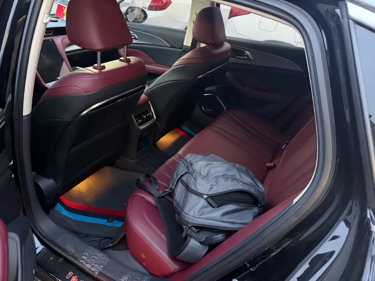 2023 HongQi H5 1.5T 169HP L4 7DCT,autocango,china used car exporter,china ev exporter,chinese used car exporter,chinese used ev exporter