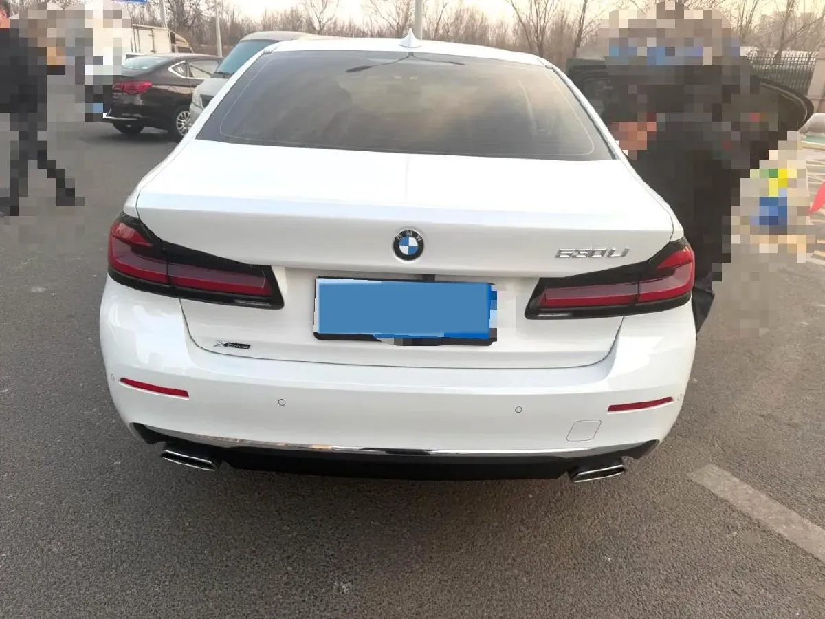2021 BMW 5 Series 2.0T 252HP L4 8AT,autocango,china used car exporter,china ev exporter,chinese used car exporter,chinese used ev exporter