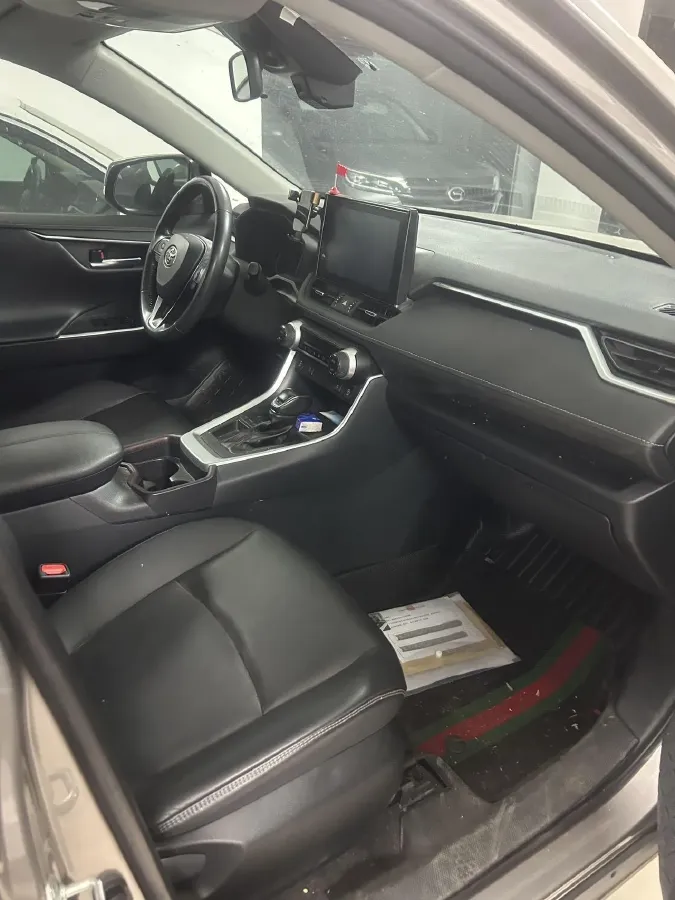 2022 Toyota RAV4 2.0L 171HP L4 CVT,autocango,china used car exporter,china ev exporter,chinese used car exporter,chinese used ev exporter