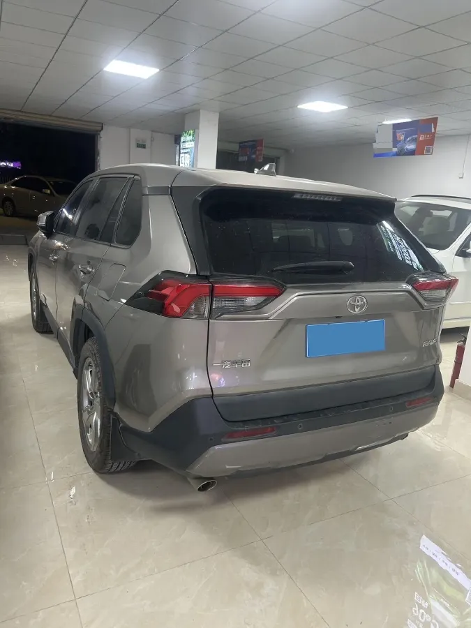 2022 Toyota RAV4 2.0L 171HP L4 CVT,autocango,china used car exporter,china ev exporter,chinese used car exporter,chinese used ev exporter