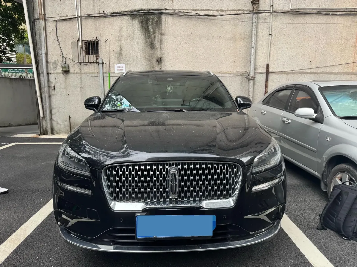 2022 Lincoln Corsair 2.0T 245HP L4 8AT,autocango,china used car exporter,china ev exporter,chinese used car exporter,chinese used ev exporter