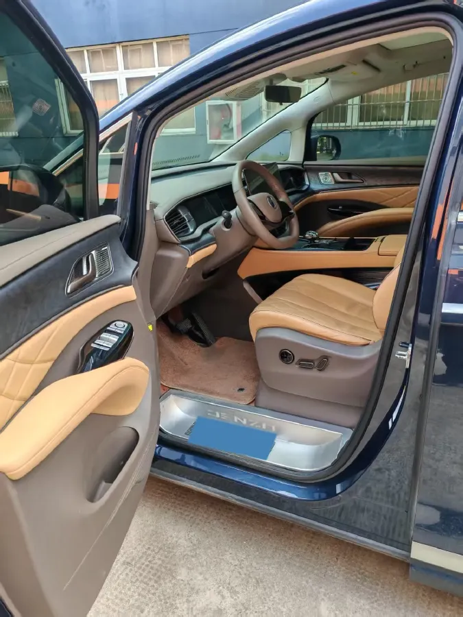 2022 HongQi HS7 3.0T 337HP V6 8AT,autocango,china used car exporter,china ev exporter,chinese used car exporter,chinese used ev exporter