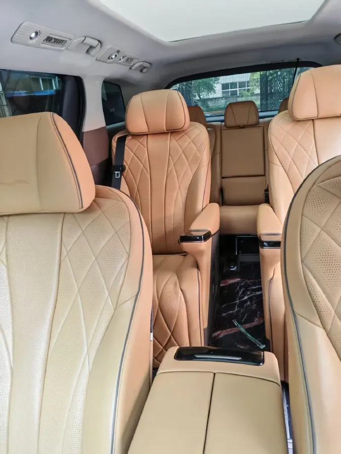 2022 HongQi HS7 3.0T 337HP V6 8AT,autocango,china used car exporter,china ev exporter,chinese used car exporter,chinese used ev exporter