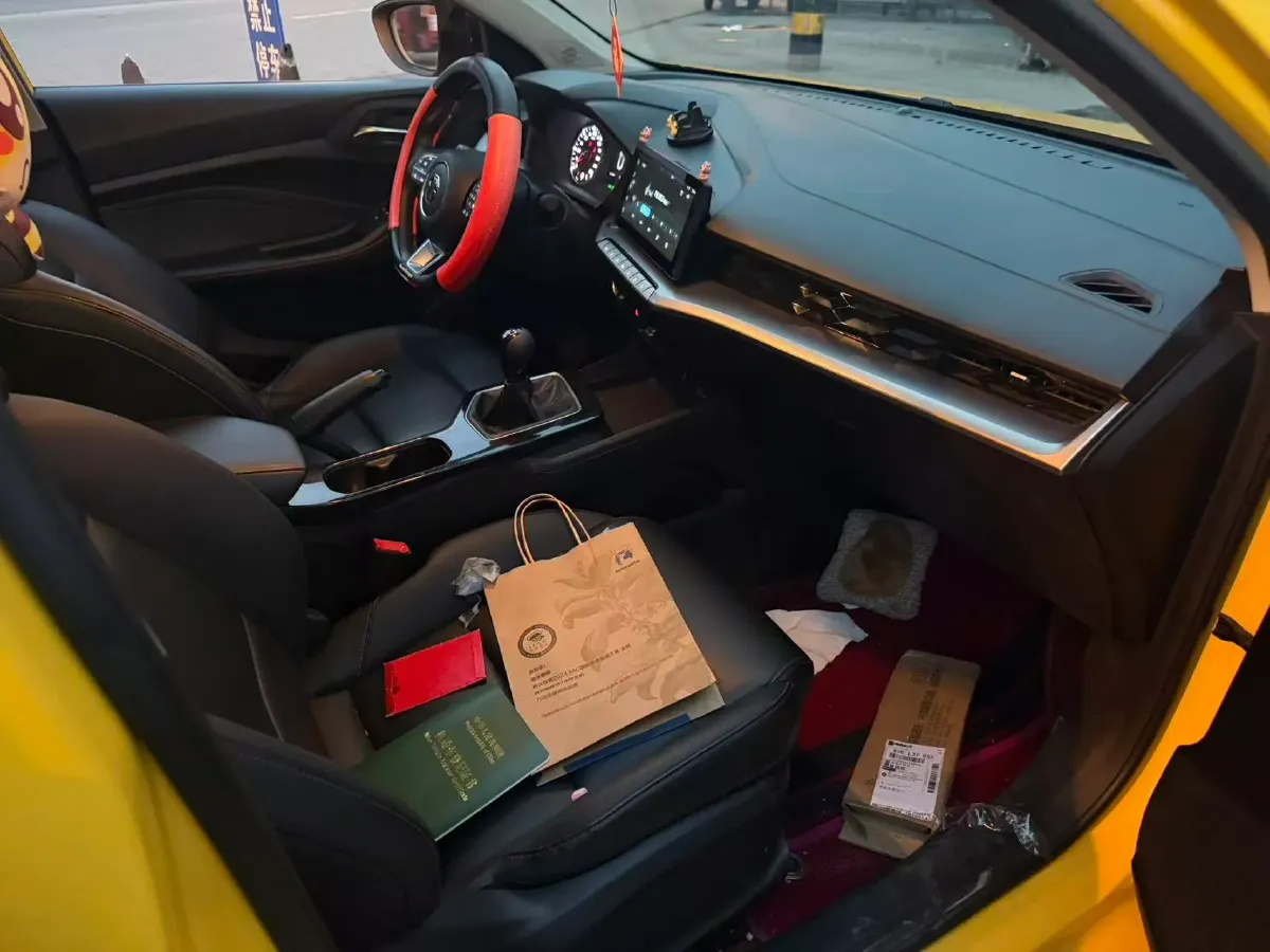 2021 MG 5 1.5L 120HP L4 5MT,autocango,china used car exporter,china ev exporter,chinese used car exporter,chinese used ev exporter