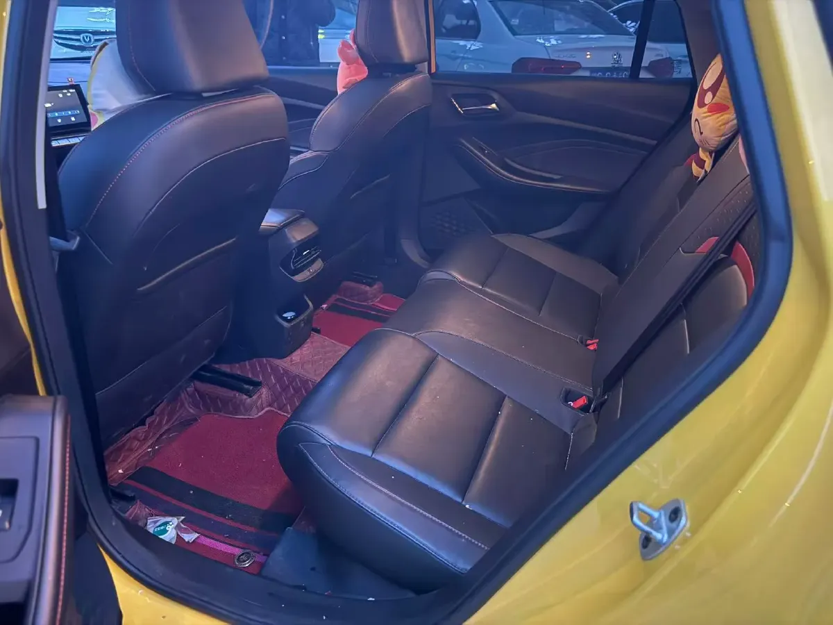 2021 MG 5 1.5L 120HP L4 5MT,autocango,china used car exporter,china ev exporter,chinese used car exporter,chinese used ev exporter