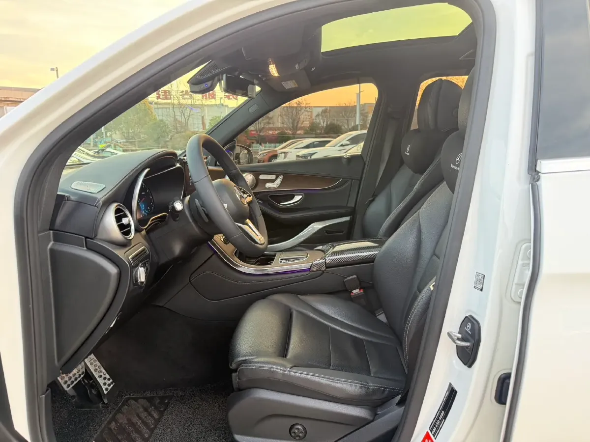 2020 Mercedes-Benz GLC Class 2.0T 197HP L4 9AT,autocango,china used car exporter,china ev exporter,chinese used car exporter,chinese used ev exporter