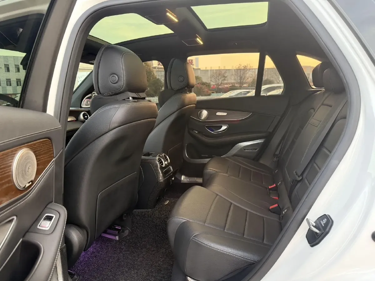 2020 Mercedes-Benz GLC Class 2.0T 197HP L4 9AT,autocango,china used car exporter,china ev exporter,chinese used car exporter,chinese used ev exporter