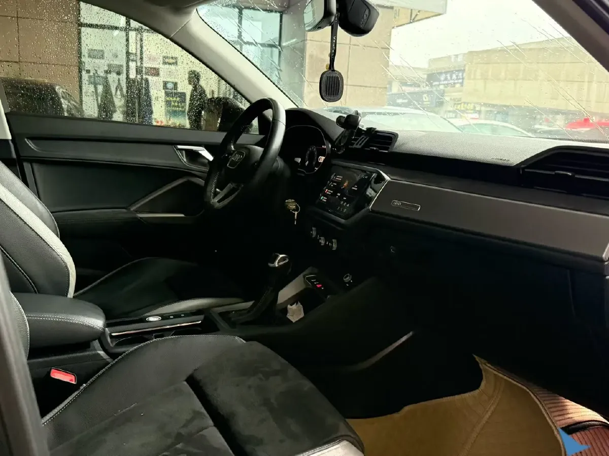 2022 Audi Q3 1.4T 150HP L4 7DCT,autocango,china used car exporter,china ev exporter,chinese used car exporter,chinese used ev exporter