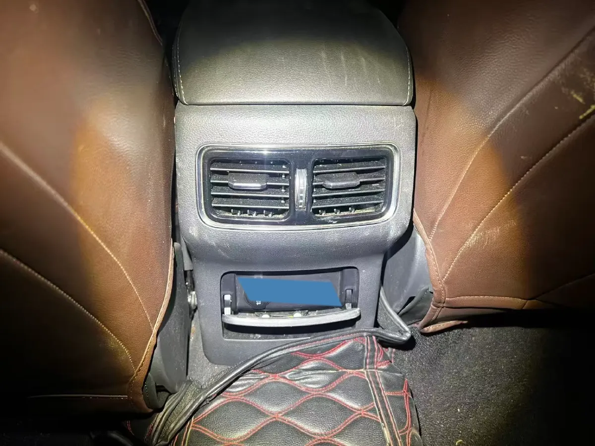 2019 HongQi HS5 2.0T 224HP L4 6AT,autocango,china used car exporter,china ev exporter,chinese used car exporter,chinese used ev exporter