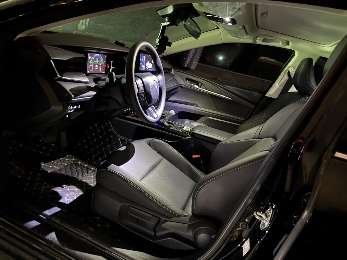 2024 Toyota Camry 2.0L 152HP L4 E-CVT Hybrid,autocango,china used car exporter,china ev exporter,chinese used car exporter,chinese used ev exporter