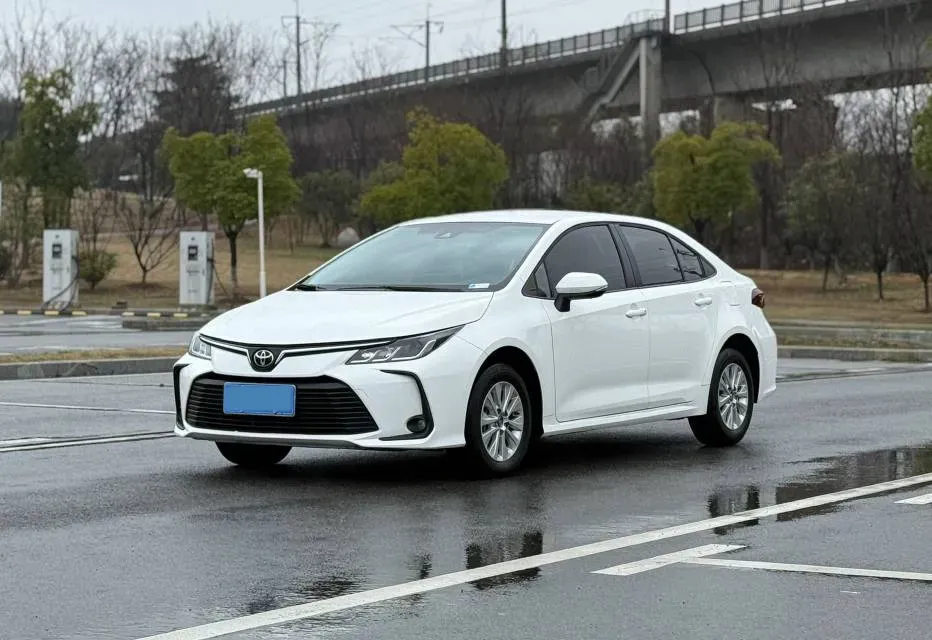 2022 Toyota Corolla 1.2T 116HP L4 CVT,autocango,china used car exporter,china ev exporter,chinese used car exporter,chinese used ev exporter