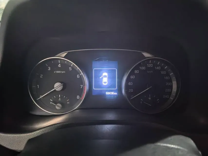 2016 Hyundai Elantra 1.6L 130HP L4 6AT,autocango,china used car exporter,china ev exporter,chinese used car exporter,chinese used ev exporter