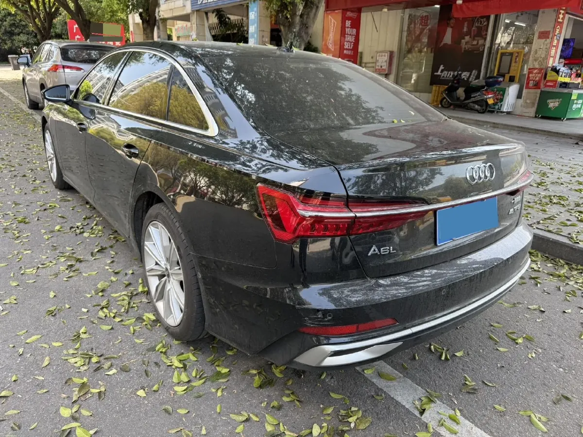 2023 Audi A6L 2.0T 245HP L4 7DCT,autocango,china used car exporter,china ev exporter,chinese used car exporter,chinese used ev exporter