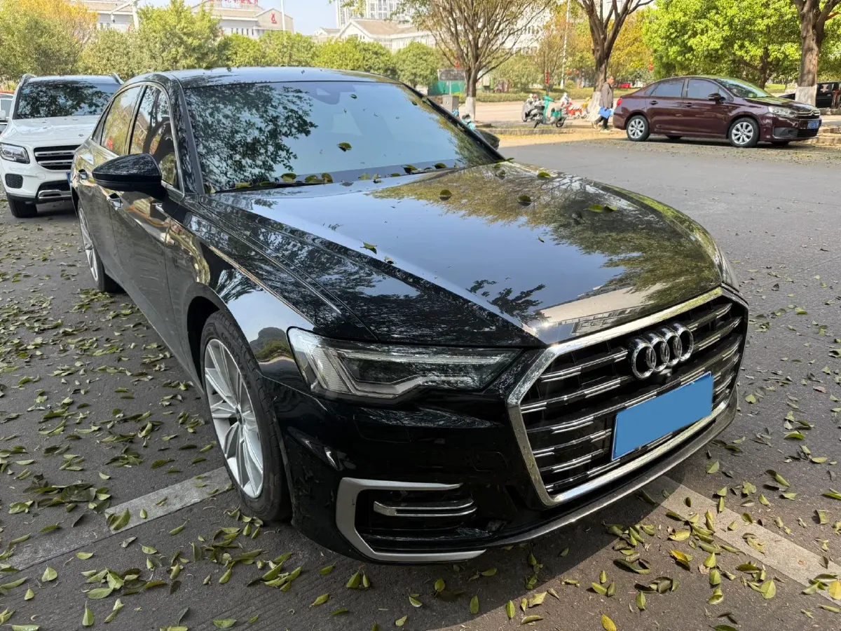 2023 Audi A6L 2.0T 245HP L4 7DCT,autocango,china used car exporter,china ev exporter,chinese used car exporter,chinese used ev exporter