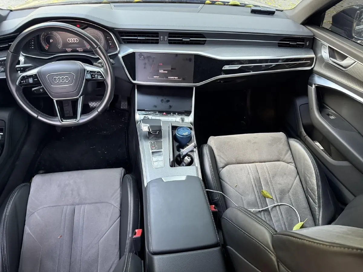 2023 Audi A6L 2.0T 245HP L4 7DCT,autocango,china used car exporter,china ev exporter,chinese used car exporter,chinese used ev exporter