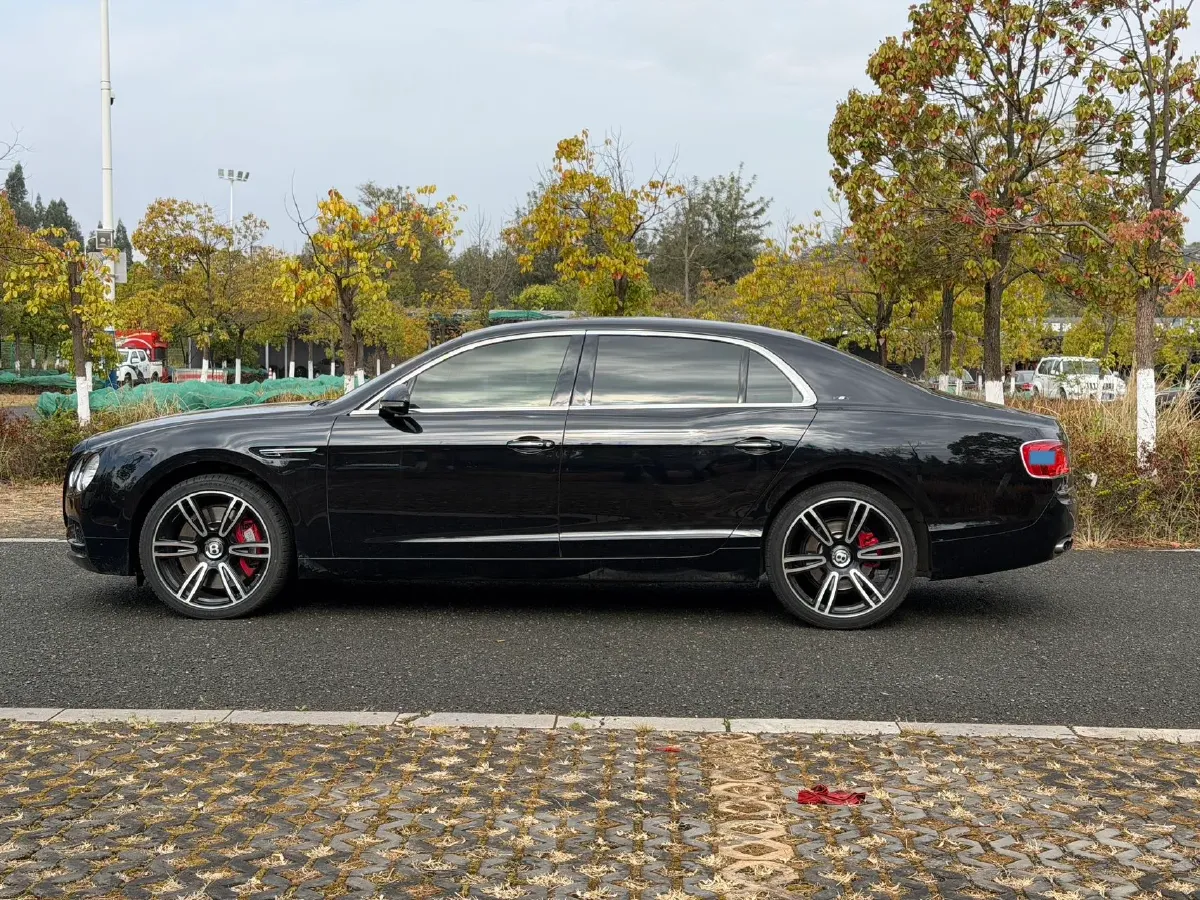 2017 Bentley Flying Spur 4.0T 507HP V8 8AT,autocango,china used car exporter,china ev exporter,chinese used car exporter,chinese used ev exporter