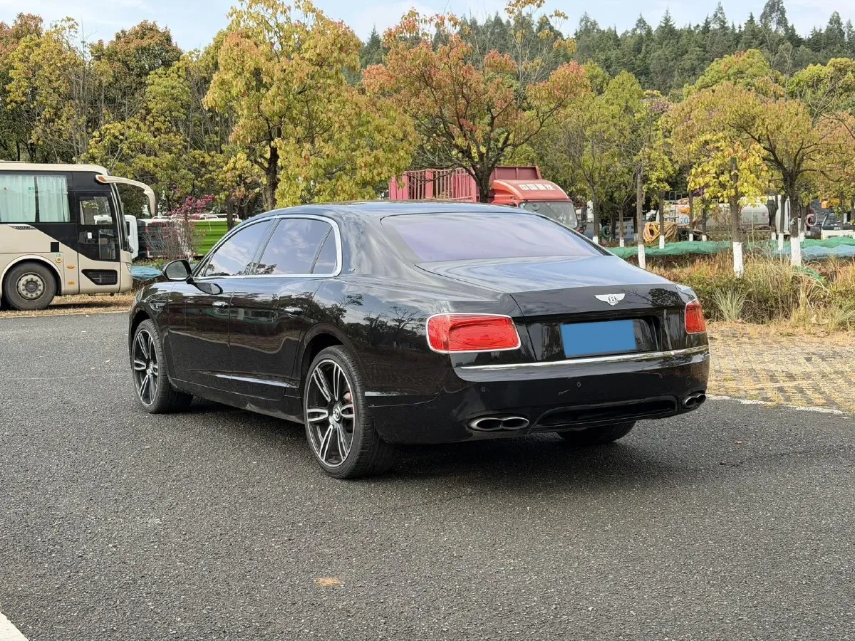 2017 Bentley Flying Spur 4.0T 507HP V8 8AT,autocango,china used car exporter,china ev exporter,chinese used car exporter,chinese used ev exporter
