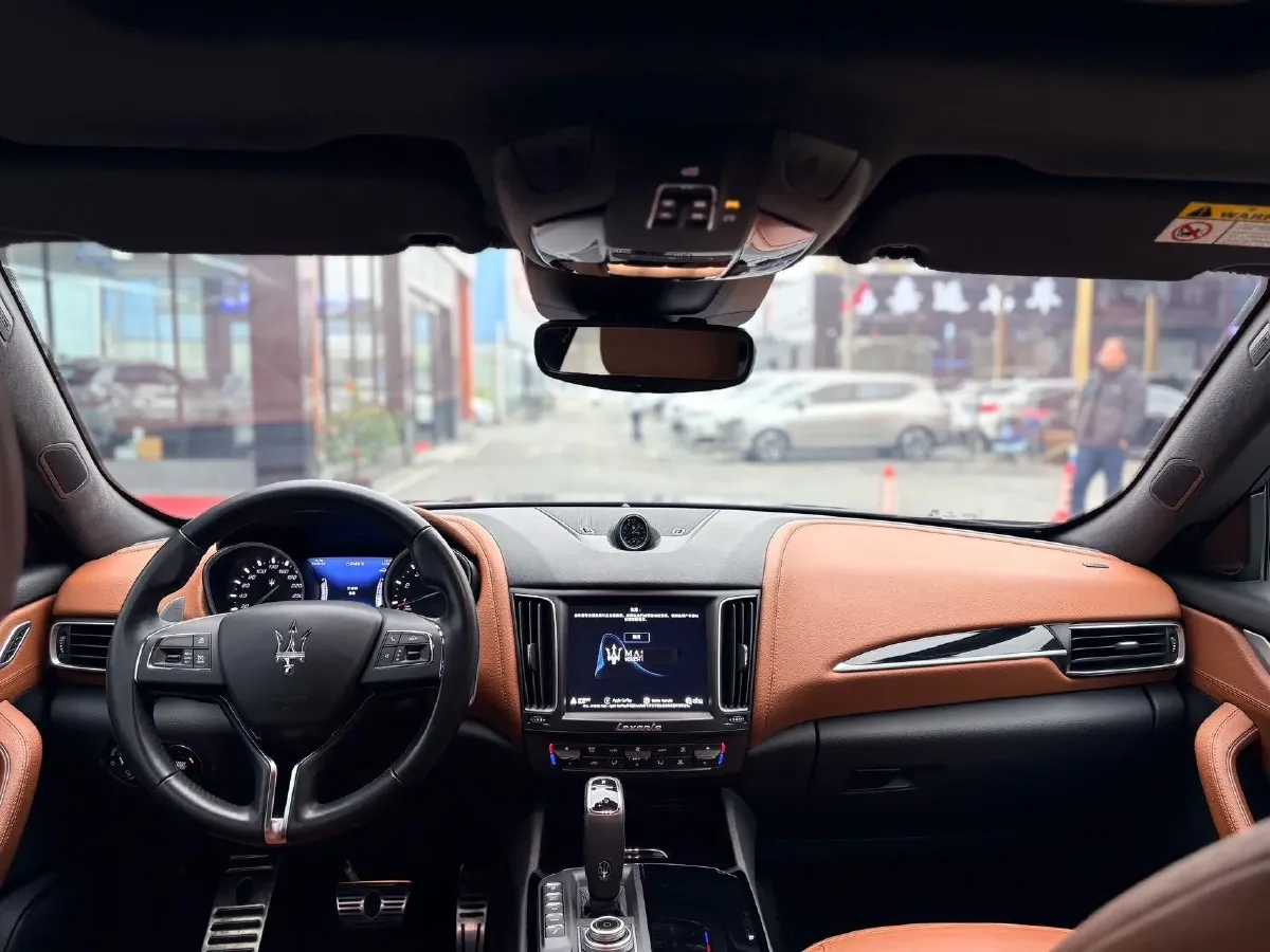 2019 Maserati Levante 3.0T 350HP V6 8AT,autocango,china used car exporter,china ev exporter,chinese used car exporter,chinese used ev exporter