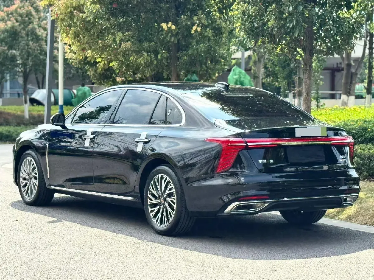2023 HongQi H5 2.0T 224HP L4 8AT,autocango,china used car exporter,china ev exporter,chinese used car exporter,chinese used ev exporter