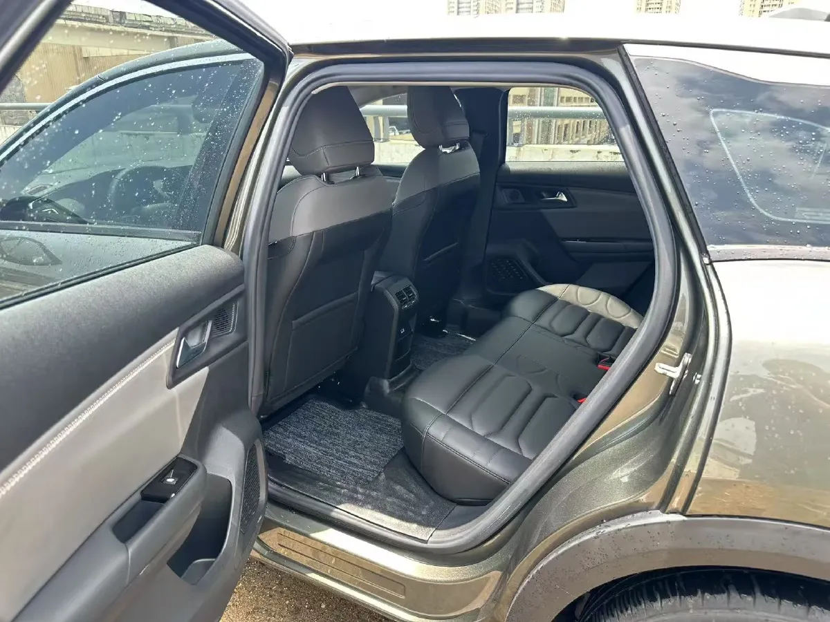 2021 Citroen C5 X 1.6T 175HP L4 8AT,autocango,china used car exporter,china ev exporter,chinese used car exporter,chinese used ev exporter