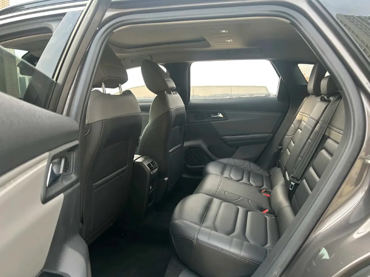 2021 Citroen C5 X 1.6T 175HP L4 8AT,autocango,china used car exporter,china ev exporter,chinese used car exporter,chinese used ev exporter