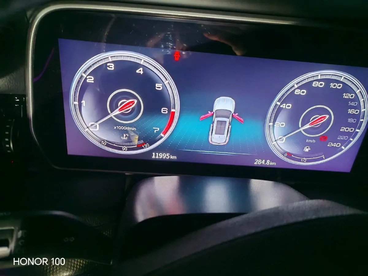 2022 HongQi HS5 2.0T 224HP L4 6AT,autocango,china used car exporter,china ev exporter,chinese used car exporter,chinese used ev exporter