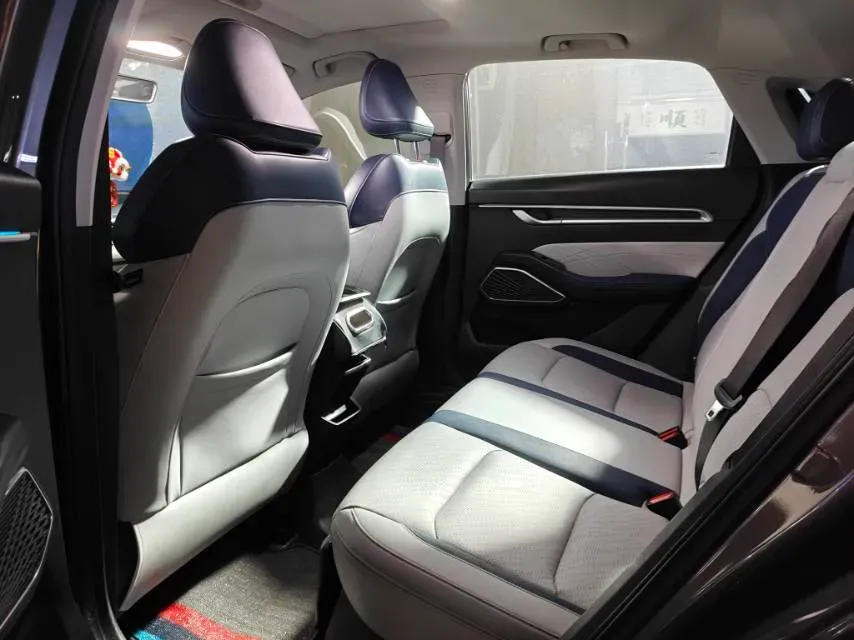 2022 Geely Emgrand 1.5L 114HP L4 CVT,autocango,china used car exporter,china ev exporter,chinese used car exporter,chinese used ev exporter