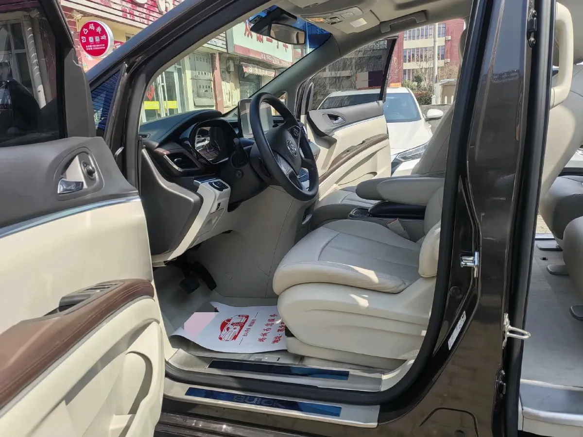 2021 Buick GL8 2.0T 237HP L4 9AT,autocango,china used car exporter,china ev exporter,chinese used car exporter,chinese used ev exporter