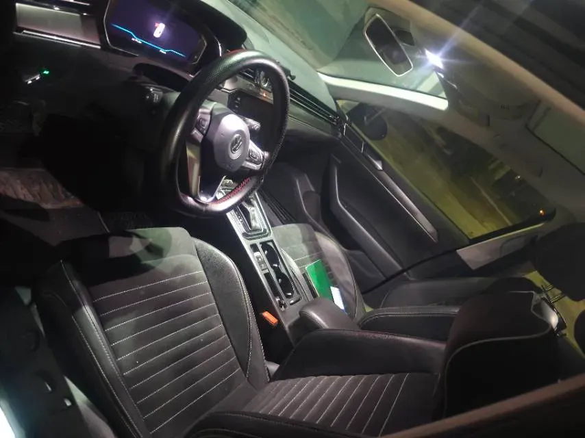 2020 Volkswagen Magotan 2.0T 186HP L4 7DCT,autocango,china used car exporter,china ev exporter,chinese used car exporter,chinese used ev exporter