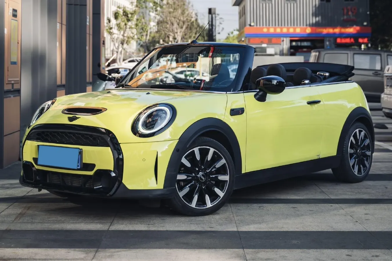 2022 MINI MINI 2.0T 192HP L4 7DCT,autocango,china used car exporter,china ev exporter,chinese used car exporter,chinese used ev exporter