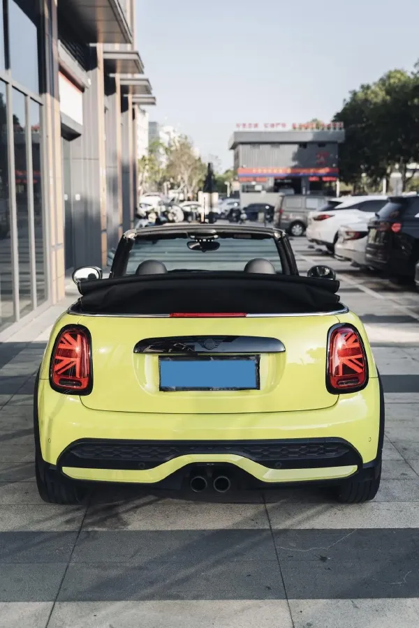 2022 MINI MINI 2.0T 192HP L4 7DCT,autocango,china used car exporter,china ev exporter,chinese used car exporter,chinese used ev exporter