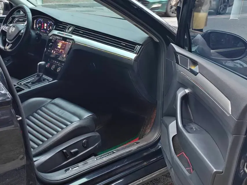 2019 Chevrolet Malibu XL 2.0T 241HP L4 9AT,autocango,china used car exporter,china ev exporter,chinese used car exporter,chinese used ev exporter