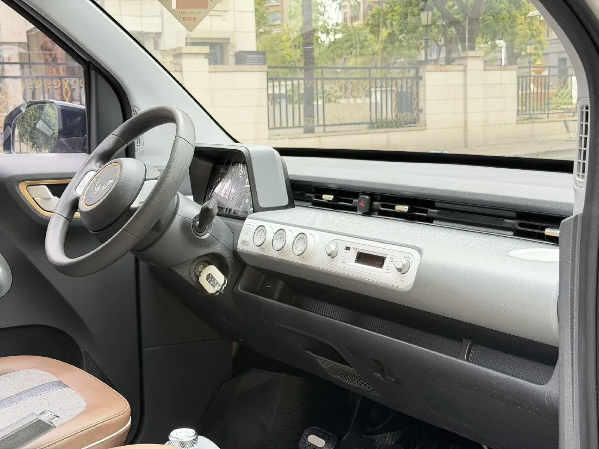 2022 WuLing HongGuang MINI EV BEV 17.3KWH,autocango,china used car exporter,china ev exporter,chinese used car exporter,chinese used ev exporter