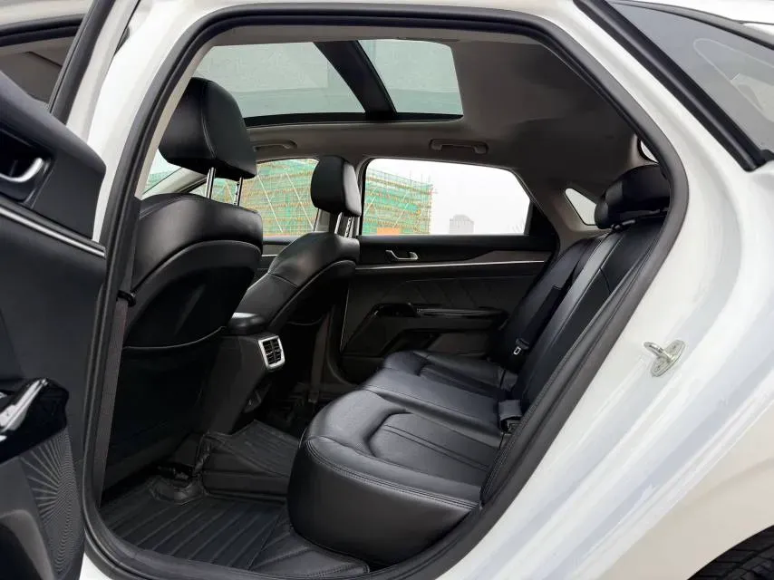 2020 Kia K5 1.5T 170HP L4 7DCT,autocango,china used car exporter,china ev exporter,chinese used car exporter,chinese used ev exporter