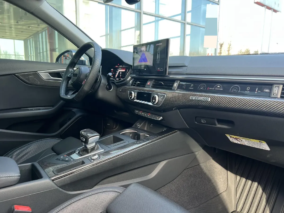 2020 Audi A4L 2.0T 190HP L4 7DCT,autocango,china used car exporter,china ev exporter,chinese used car exporter,chinese used ev exporter