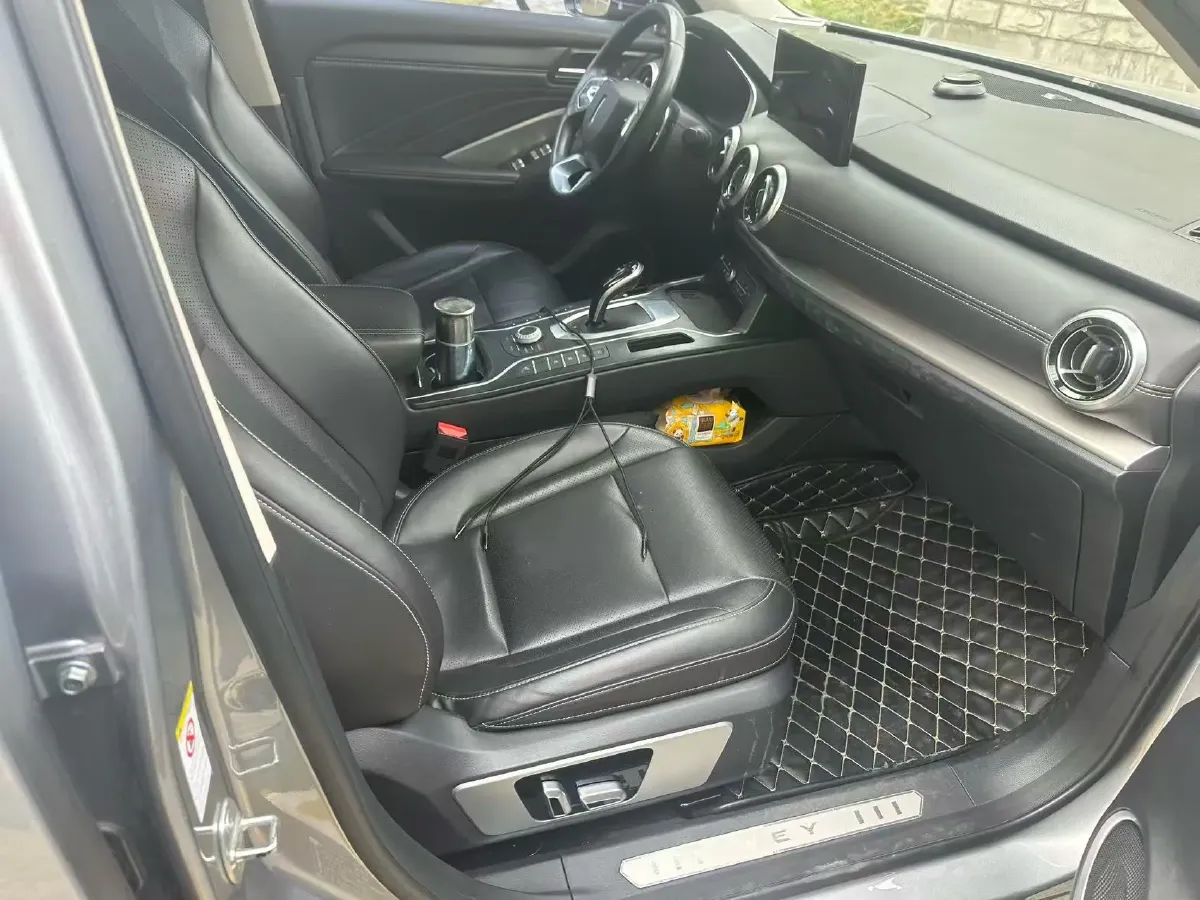 2021 WEY VV6 2.0T 227HP L4 7DCT,autocango,china used car exporter,china ev exporter,chinese used car exporter,chinese used ev exporter