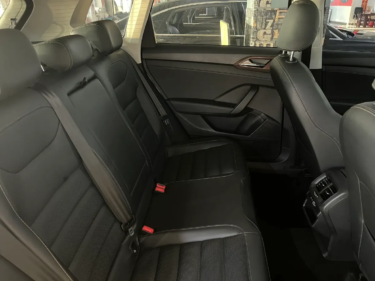 2022 Volkswagen Tharu 1.4T 150HP L4 7DCT,autocango,china used car exporter,china ev exporter,chinese used car exporter,chinese used ev exporter