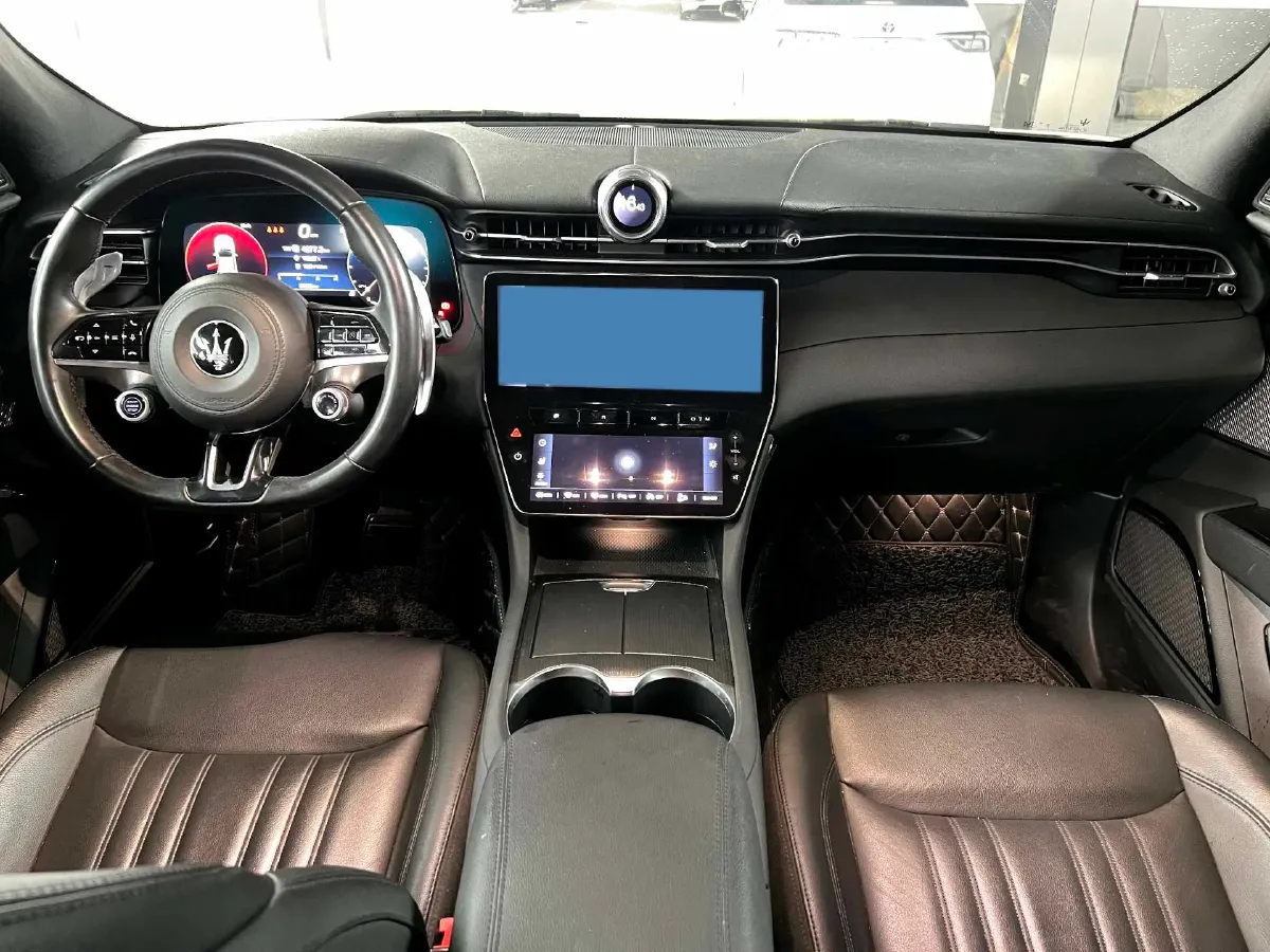 2022 Maserati Levante 2.0T 330HP L4 8AT,autocango,china used car exporter,china ev exporter,chinese used car exporter,chinese used ev exporter