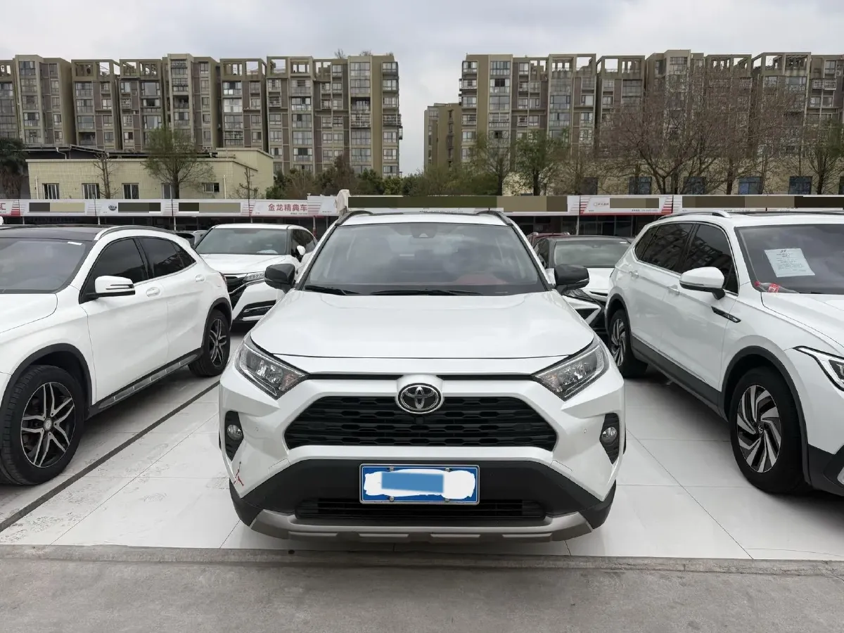 2022 Toyota RAV4 2.0L 171HP L4 CVT,autocango,china used car exporter,china ev exporter,chinese used car exporter,chinese used ev exporter