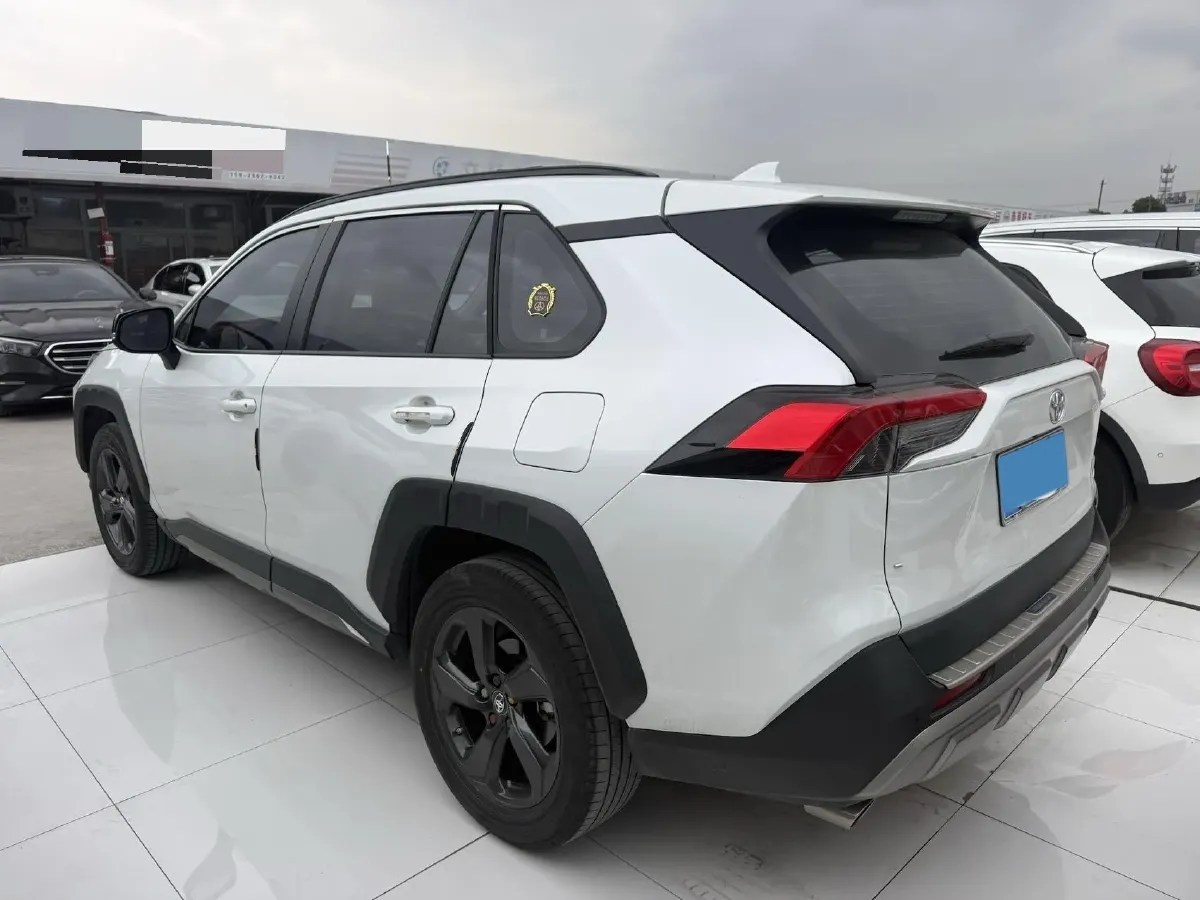 2022 Toyota RAV4 2.0L 171HP L4 CVT,autocango,china used car exporter,china ev exporter,chinese used car exporter,chinese used ev exporter