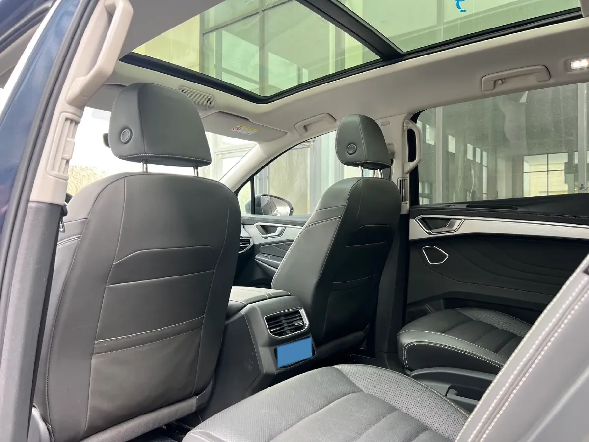 2021 Volkswagen Talagon 2.0T 220HP L4 7DCT,autocango,china used car exporter,china ev exporter,chinese used car exporter,chinese used ev exporter