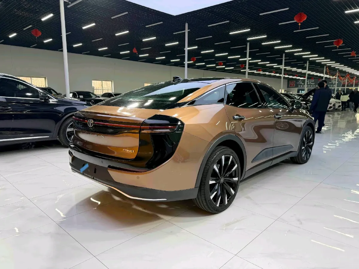 2023 Toyota CrownSportCross 2.4T 269HP L4 6AT Hybrid,autocango,china used car exporter,china ev exporter,chinese used car exporter,chinese used ev exporter