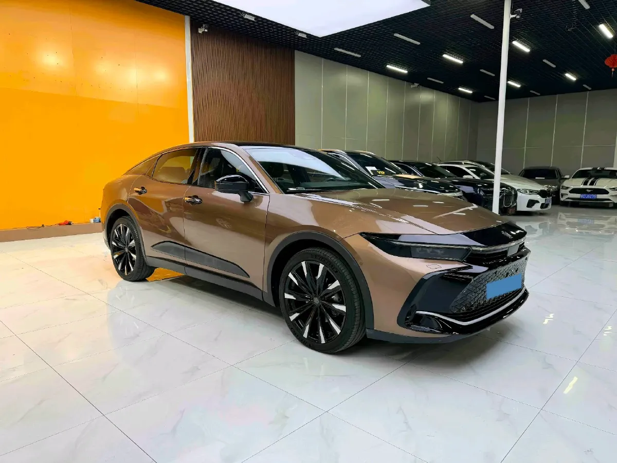 2023 Toyota CrownSportCross 2.4T 269HP L4 6AT Hybrid,autocango,china used car exporter,china ev exporter,chinese used car exporter,chinese used ev exporter