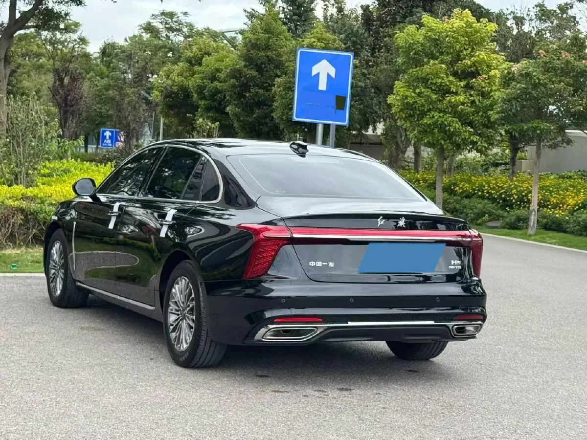 2023 HongQi H5 1.5T 169HP L4 7DCT,autocango,china used car exporter,china ev exporter,chinese used car exporter,chinese used ev exporter