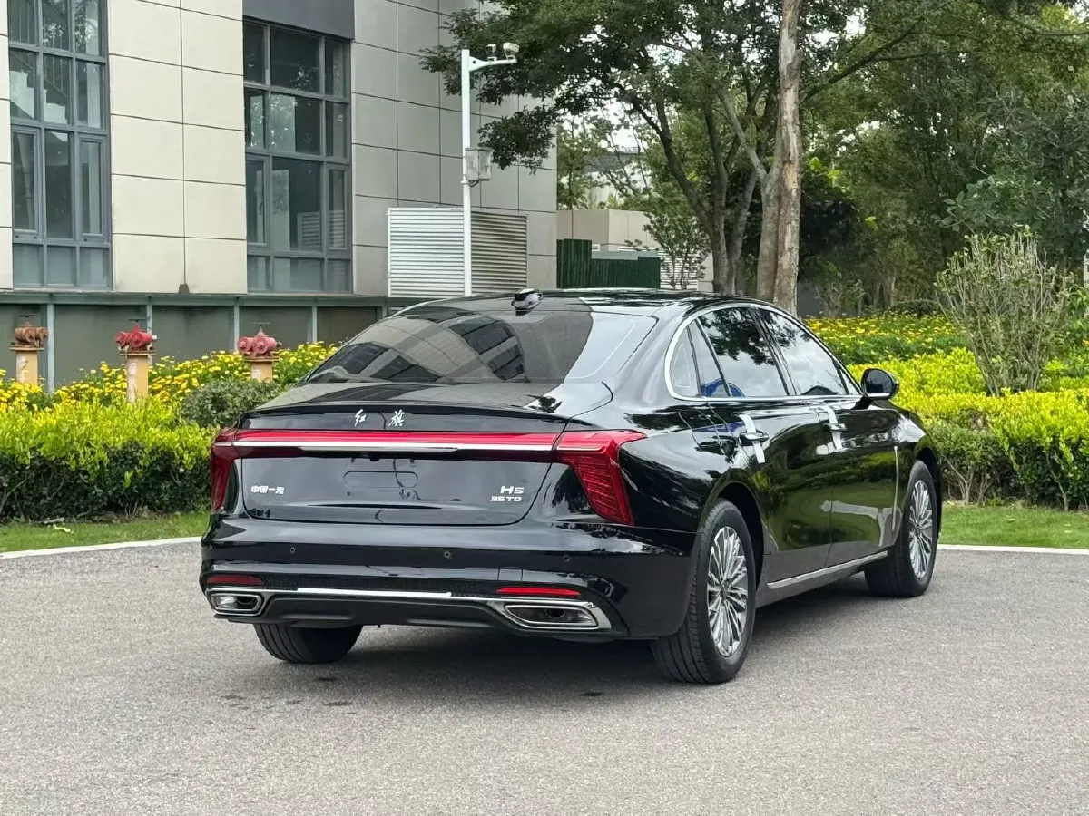 2023 HongQi H5 1.5T 169HP L4 7DCT,autocango,china used car exporter,china ev exporter,chinese used car exporter,chinese used ev exporter